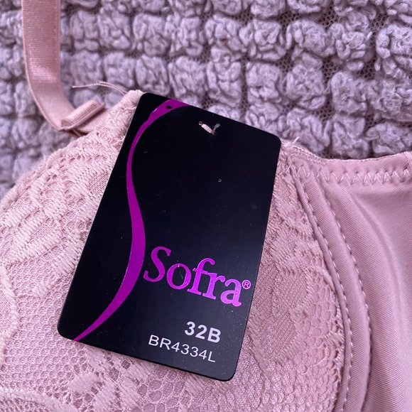 Bra - Picture 3 of 3